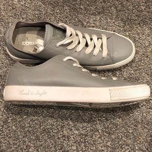 Converse Chuck Taylor Mens Size 8